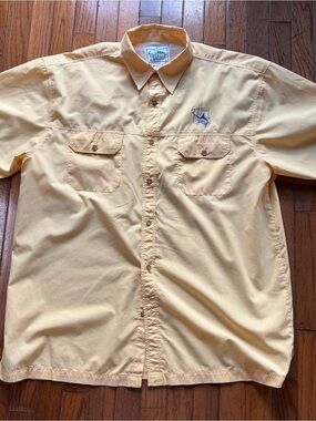 AFTCO Guy Harvey Men's Short Sleeve Button-Down Shirt in Pale Yellow